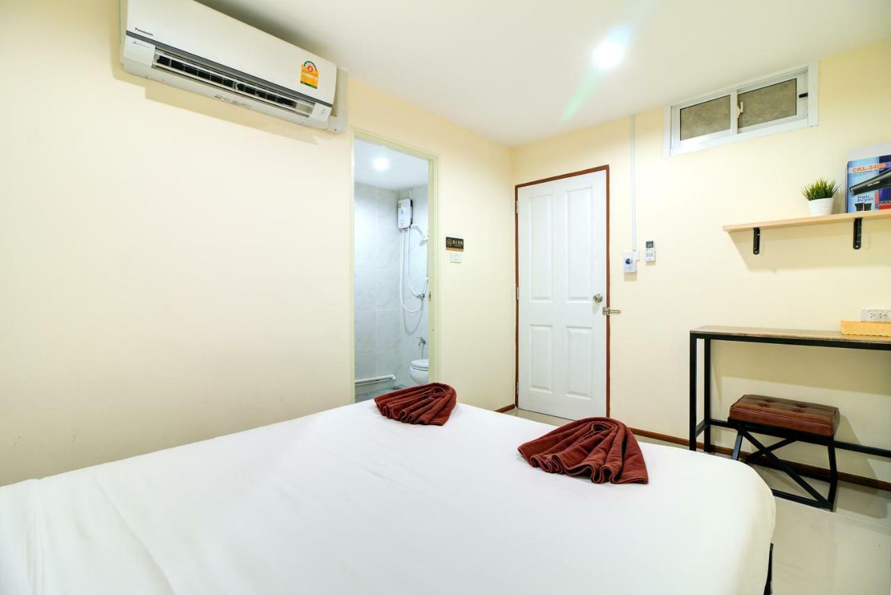 Red Pin Inn 好运旅馆 Bangkok Buitenkant foto